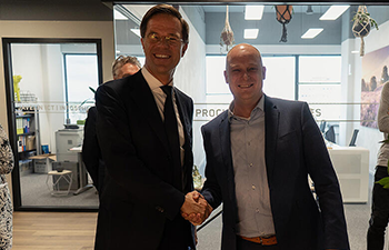 Premier Rutte bezoekt Microlab, het thuis van ABC E BUSINESS